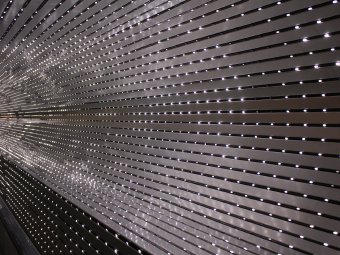 Fotografia przedstawiająca świetlny tunel
